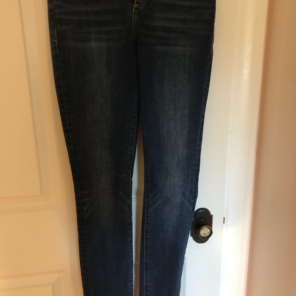 Lucky brand skinny jeans. Size 0 and medium/dark blue true denim.